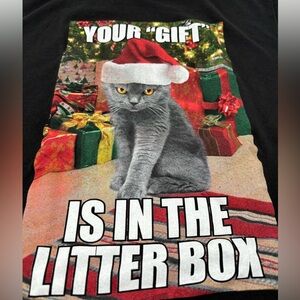 💥Christmas Cat Funny Kitty t-shirt. Your “gift” is in the litter box